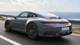 Porsche 911 Carrera GTS - 2024