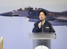 Čínsky minister obrany: Kto sa odváži oddeliť Taiwan od Číny, bude rozdrvený na kusy