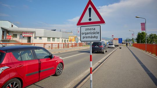 Hlavný ťah v smere od Sliača do Zvolena je...