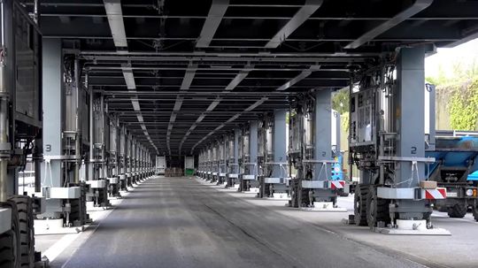 Astra Bridge - švajčiarsky mobilný most na...