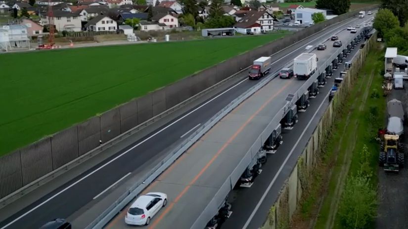Astra Bridge - švajčiarsky mobilný most na...