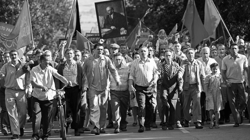 Drahí súdruhovia, film, Andrej Končalovskij