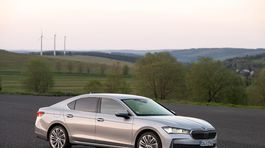 Škoda Superb Liftback - jazdy 2024