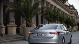 Škoda Superb Liftback - jazdy 2024