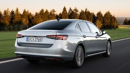 Škoda Superb Liftback - jazdy 2024