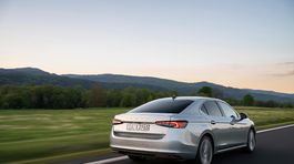 Škoda Superb Liftback - jazdy 2024