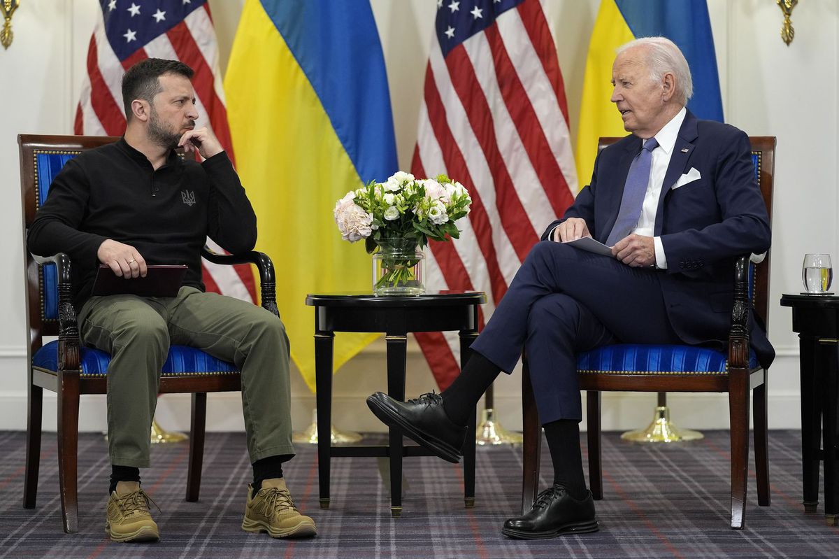 Americký prezident Joe Biden sa 7. júna 2024...
