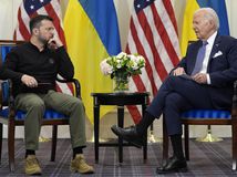 Joe Biden, Zelenskyj, vojna na Ukrajine, Paríž