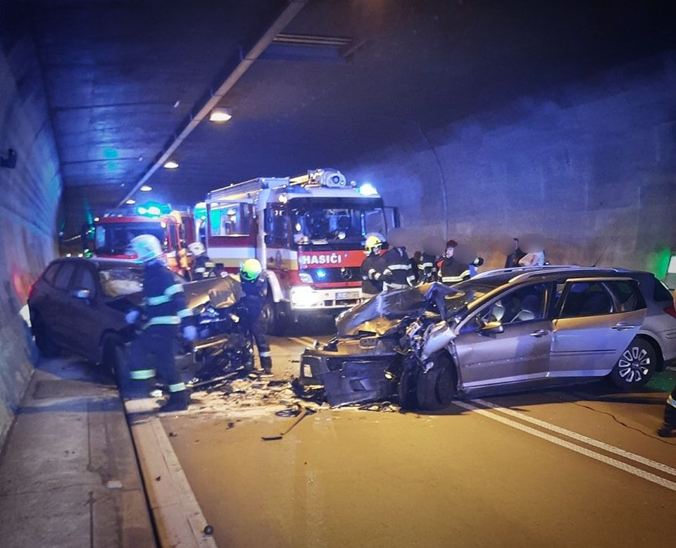 SR Branisko tunel havária uzavretie zranení POX