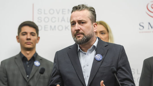 Mesežnikov: Kaliňákova „kolaborácia“ aj stretnutie Blahu so šéfom ruskej tajnej služby sú líniou Smeru