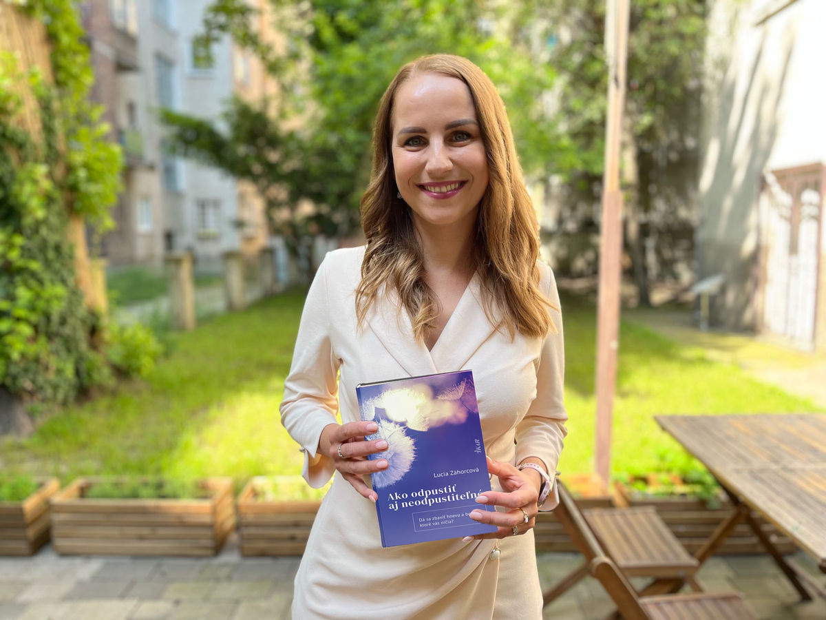 Lucia Záhorcová a jej kniha Ako odpustiť.