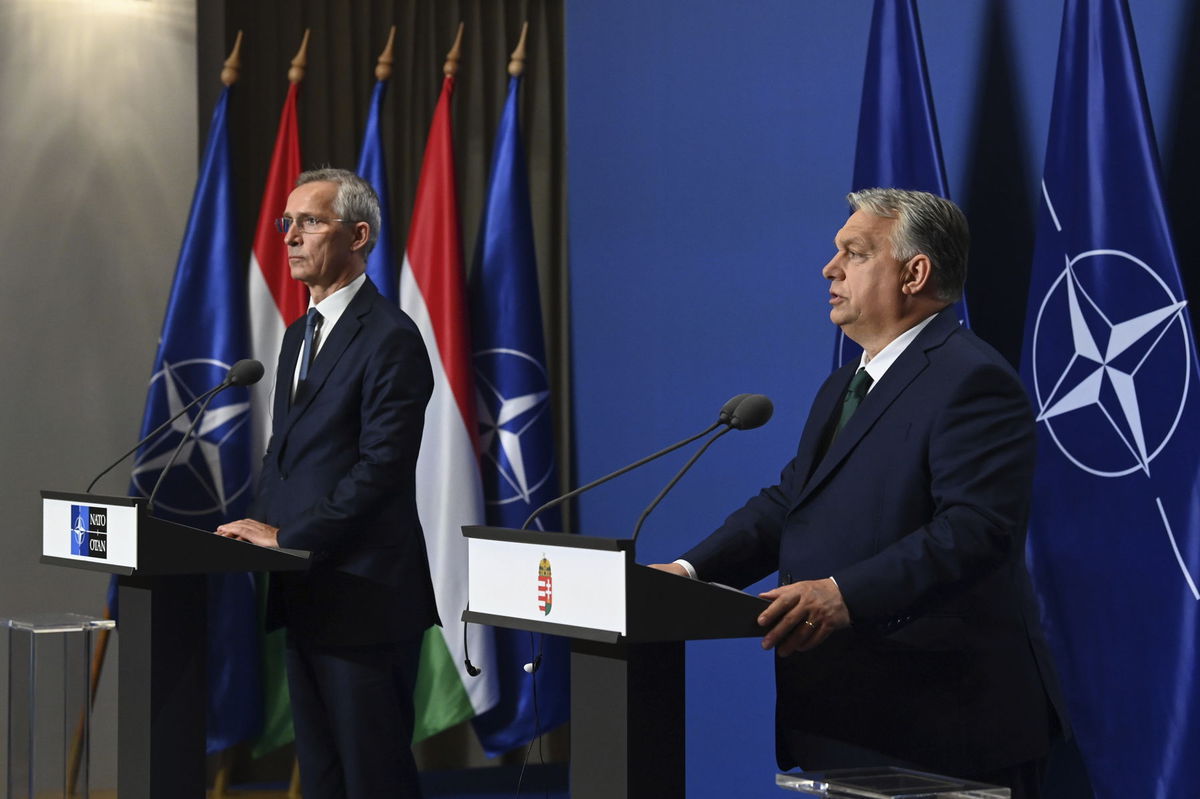 Maďarský premiér Viktor Orbán a generálny...