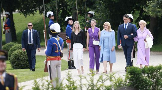 Zuzana Čaputová s partnerom, dcérami a mamou po...