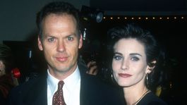Michael Keaton a  Courtney Cox