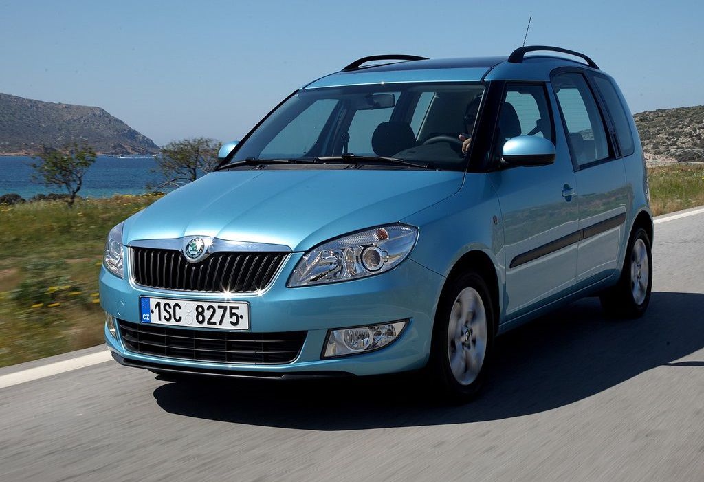 Škoda Roomster je kompaktné a zároveň praktické...