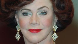 Kathleen Turner v roku 1997.