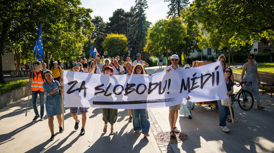 Účastníci počas občianskeho pochodu Za slobodu!...