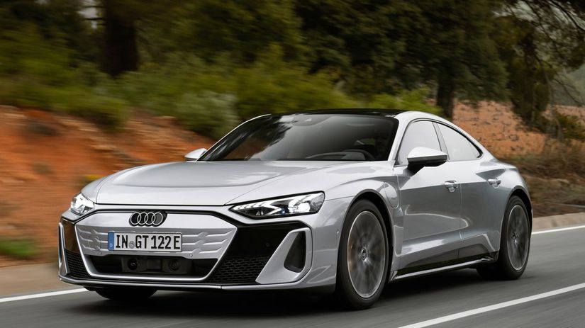 Audi e-tron GT prešlo retušami. Verzia S je...