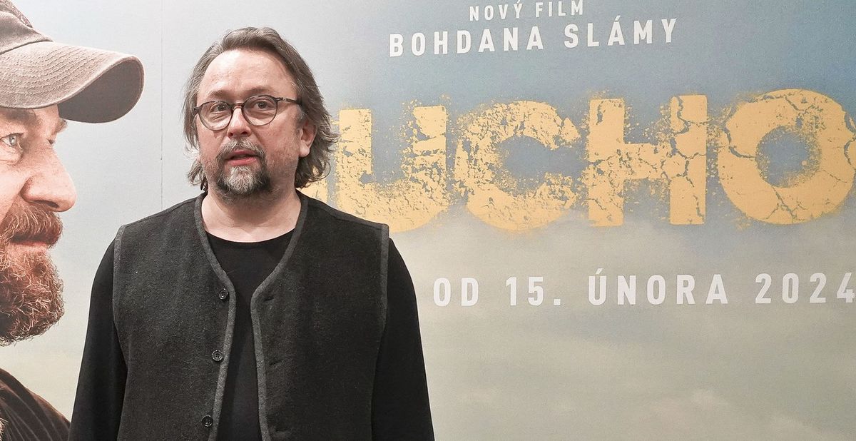 Herec Marek Daniel na slávnostnej premiére...