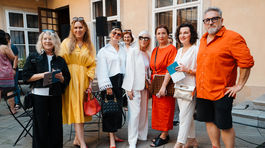 Jena Šimková, sochárka Jana Brisudová, moderátorka Soňa Müllerová, fotografka Milota Havránková, výtvarníčka Renáta Ormandíková, speváčka Beáta Dubasová a maliar Marek Ormandík. 