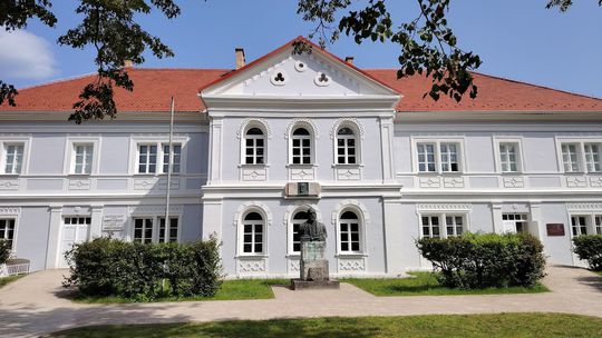 Novú budovu Prvého slovenského gymnázia...