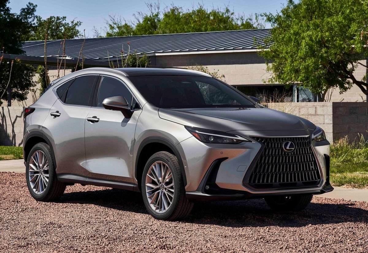 Lexus NX je podľa magazínu Auto Express...