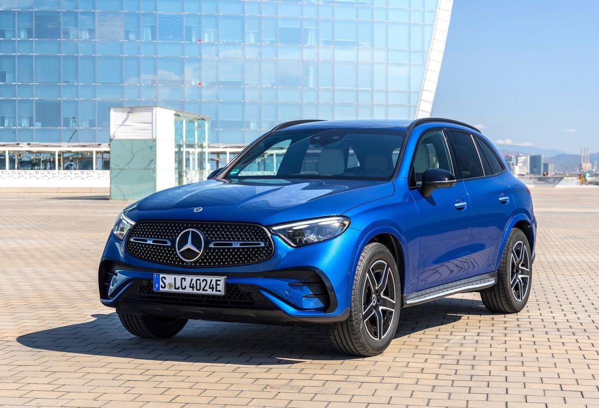 Mercedes-Benz GLC (2023)