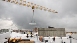 Bratislava, mestská nájomná bytovka, byty, Muchovo námestie