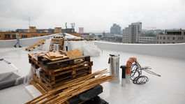 Bratislava, mestská nájomná bytovka, byty, Muchovo námestie