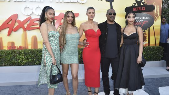 Herec Eddie Murphy s manželkou Paige...