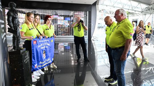 Vpravo prezident Slovenskej federácie...