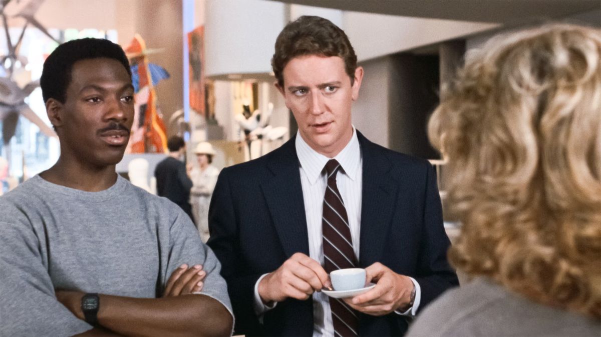 Eddie Murphy (vľavo) a Judge Reinhold