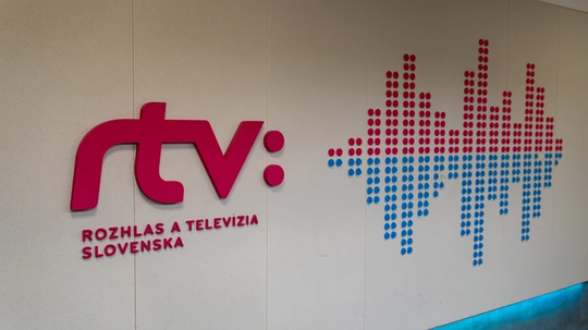 Nadávky na Ukrajincov i Rumunov. RTVS čelí škandálu, s jej technikou manipuloval známy agent i otec Hamšíka