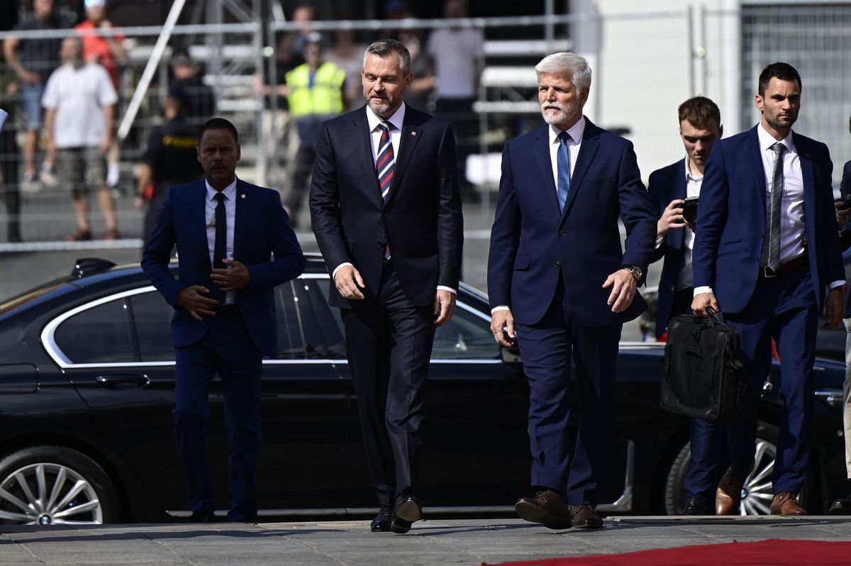 Peter Pellegrini prvá zahraničná návšteva, Petr...