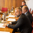 vybor pre obranu a bezpecnost, krupa,