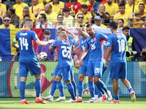 Vypadnutie Maďarska hrá Slovákom do karát....