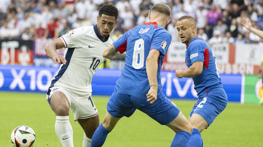 Anglicko nie je Premier League. Nemá lepší tím ako Slovensko, len lepších a drahších hráčov