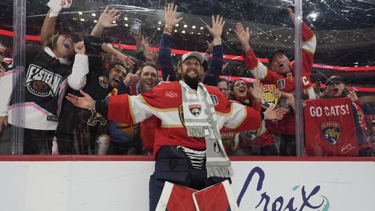 Opäť ten najodpornejší darebák! Hokejová vojna Ruska proti IIHF pokračuje, vášne vzbĺkli pre článok o víťazovi NHL