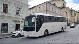 centrum, Banská Štiavnica, autá