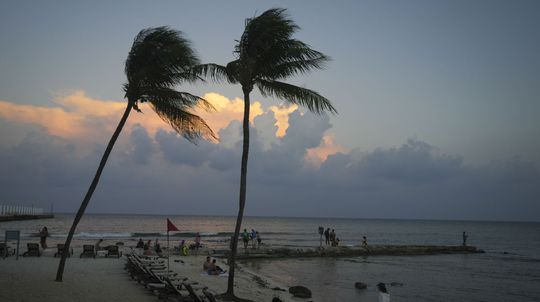 Hurikán Beryl smeruje k pobrežiu Mexika, v Karibiku sa vyžiadal osem obetí