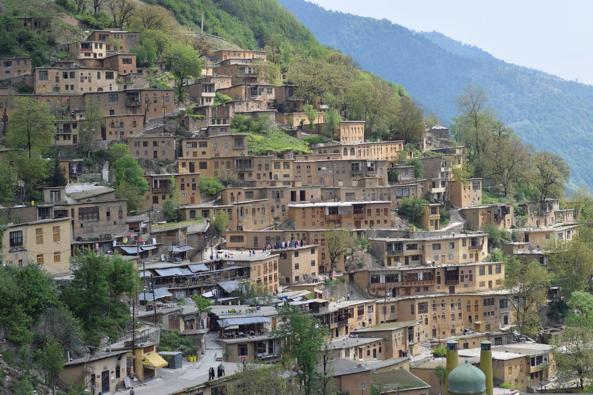 Masouleh, Irán, mesto, terasy