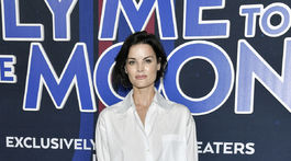 Herečka Jaimie Alexander na svetovej premiére novinky Fly Me to the Moon.