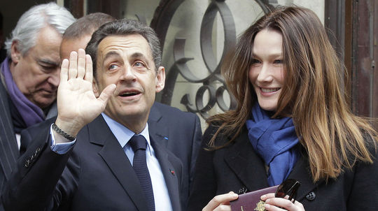 Manželku exprezidenta Sarkozyho obvinili v kauze financovania kampane