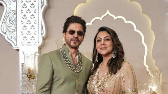 Herec Shah Rukh Khan a jeho manželka Gauri na...