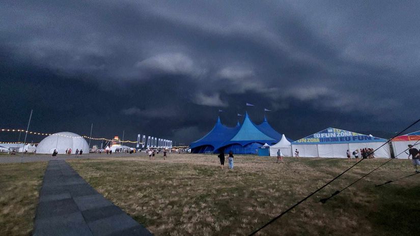 Včerajších účastníkov festivalu, našťastie,...