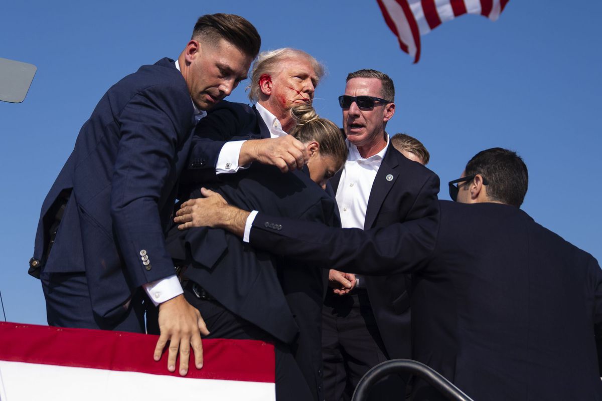 Telesní strážcovia chrániaci Donalda Trumpa po...
