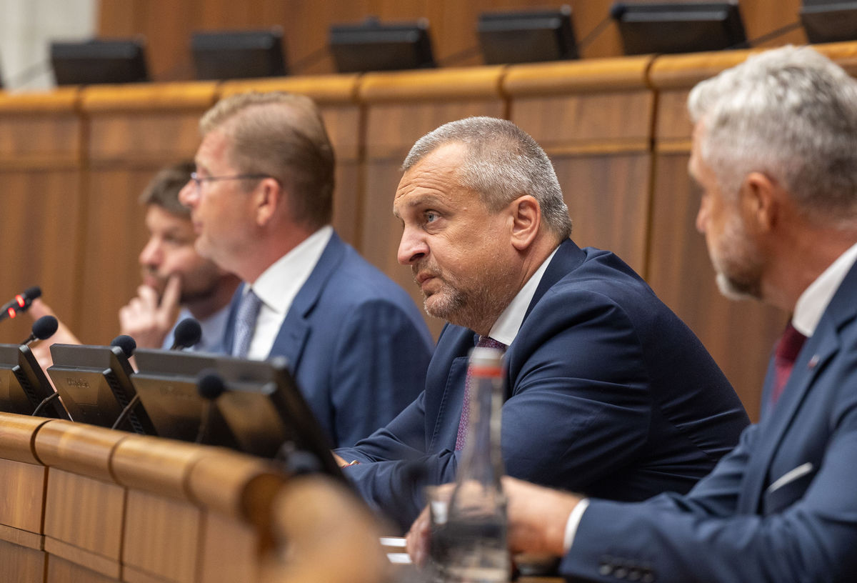 Parlamentné prázdniny prekazil nález Ústavného...