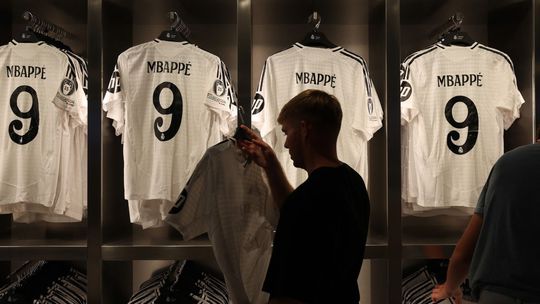 Veľkolepá šou: V Madride privíta Mbappého 85-tisíc ľudí, Real má pre hviezdu pripravený plán Ronaldo