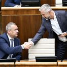 SR Bratislava NRSR parlament 16. schôdza mimoriadna BAX