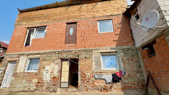 V rozhorúčenom aute v obci Markušovce na Spiši...